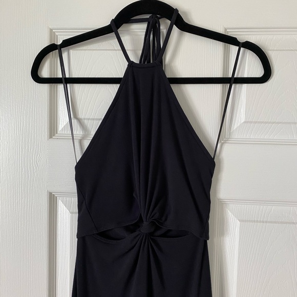 Abercrombie Knotted Halter Cutout Maxi Dress - Picture 3 of 6
